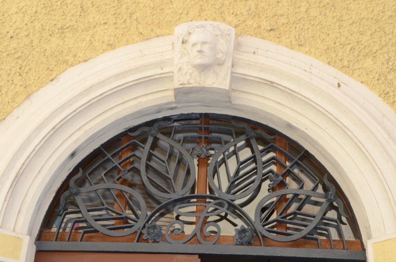 مبيت وإفطار سينيسكولا Casa Cabras المظهر الخارجي الصورة